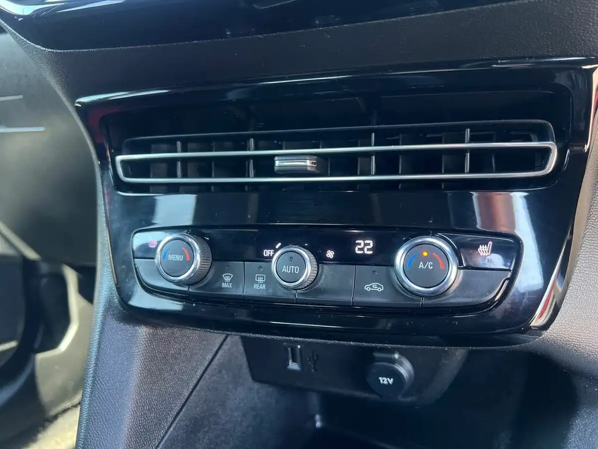 2023-vauxhall-mokka-e-gs-big-21