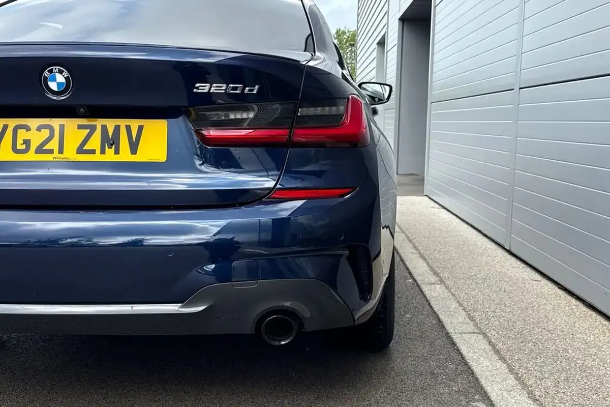 2021-bmw-3-series-20td-320d-m-sport-pro-edition-saloon-4d-big-30