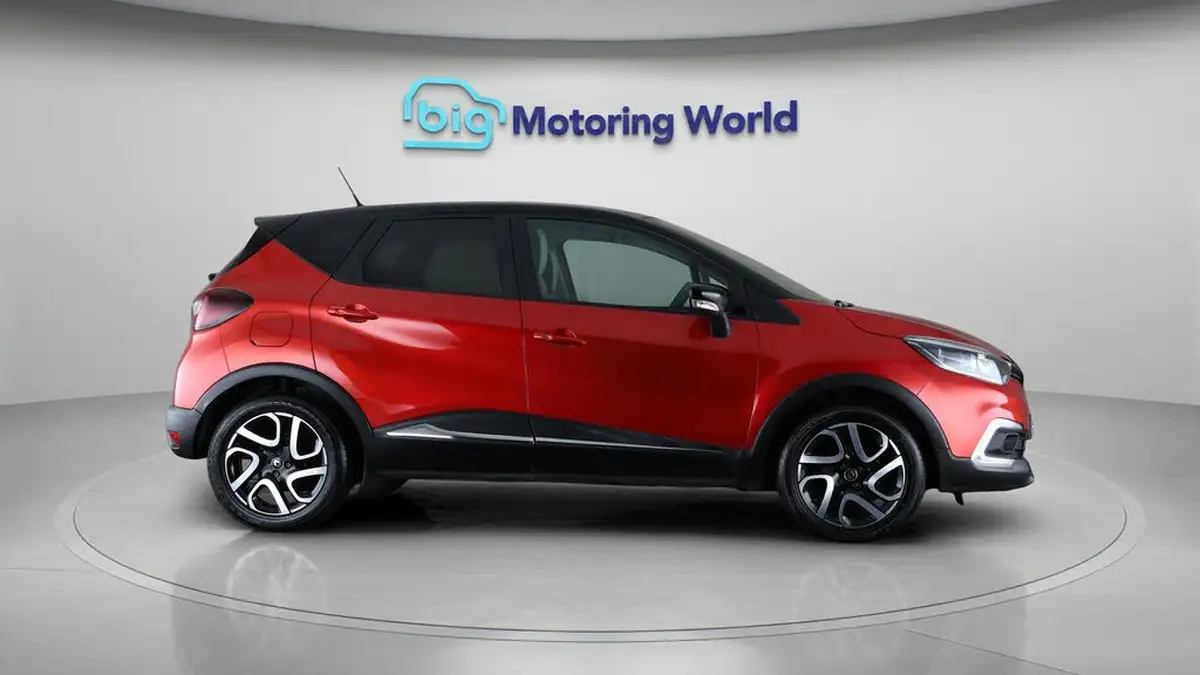 2019-renault-captur-09-tce-iconic-big-7