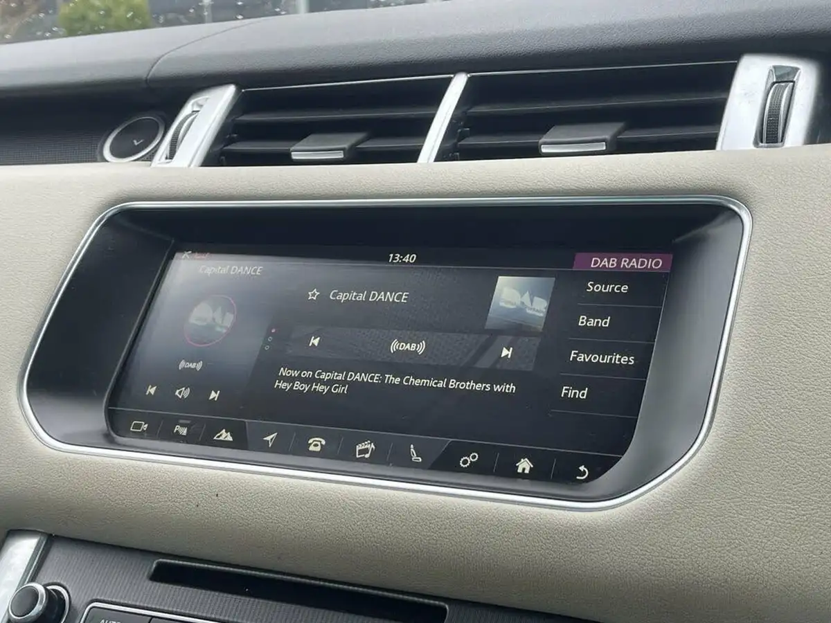 2017-land-rover-range-rover-sport-30-sd-v6-hse-306hp-big-26