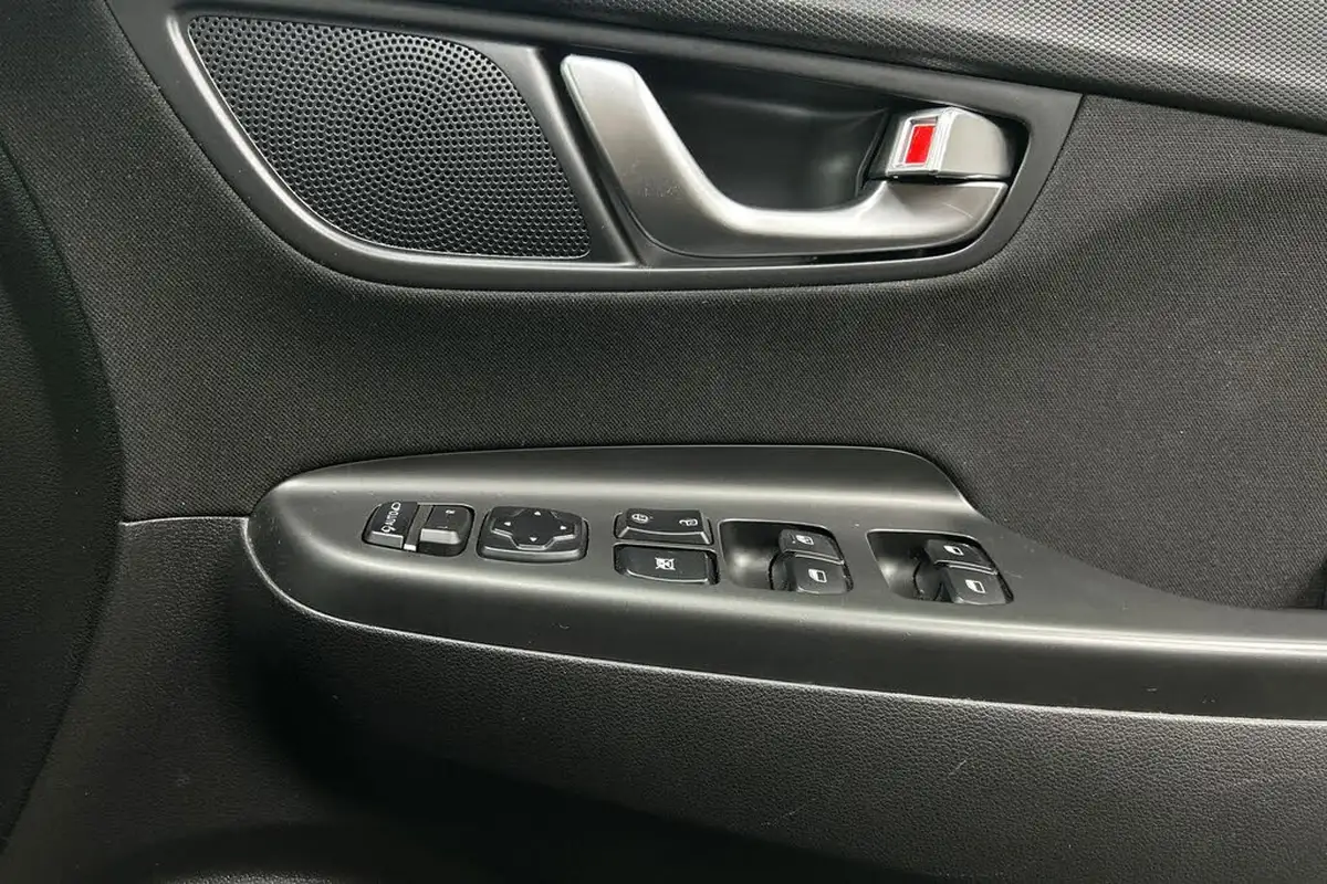 2022-hyundai-kona-16-gdi-premium-big-21