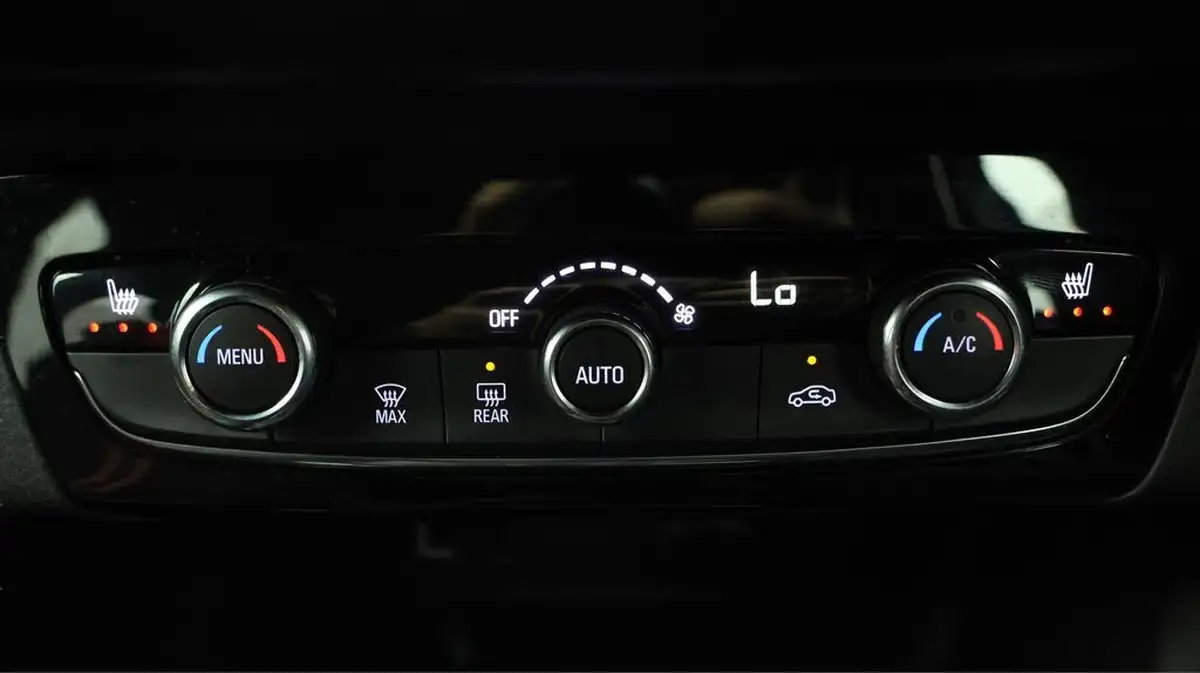 2020-vauxhall-corsa-12-turbo-sri-nav-premium-big-12