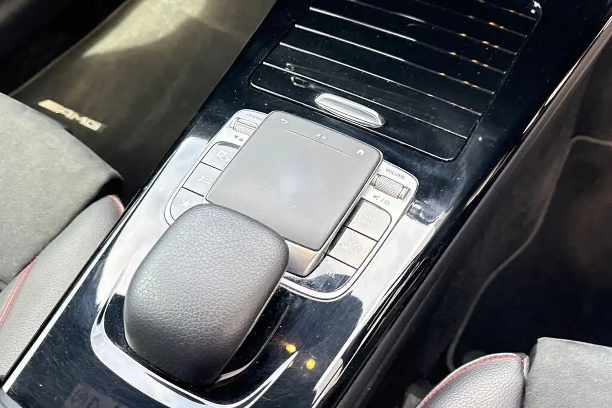 2019-mercedes-benz-a-class-13-a200-amg-line-premium-hatchback-5d-7g-dct-big-22