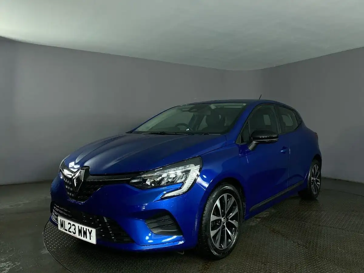2023-renault-clio-10-tce-evolution-big-3