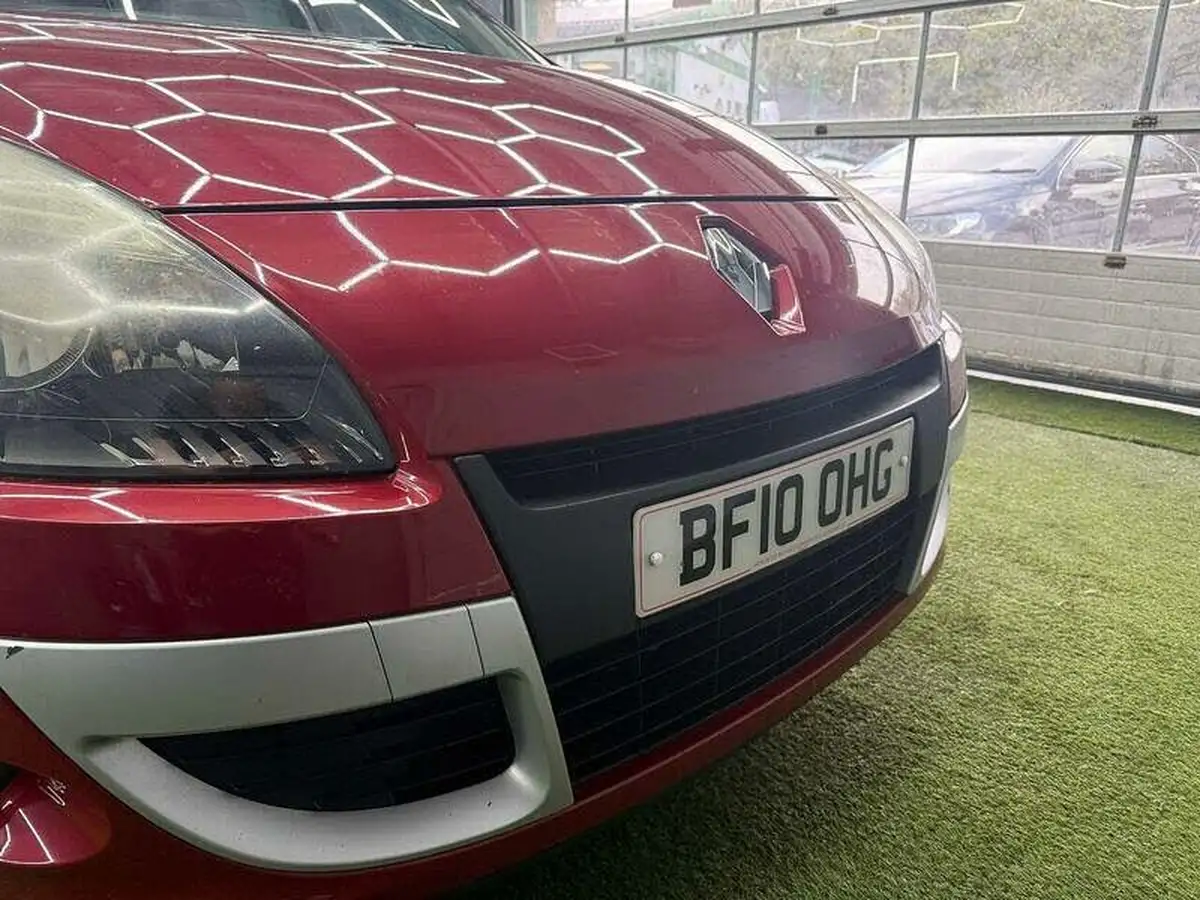 2010-renault-scenic-15td-privilege-tom-tom-big-12