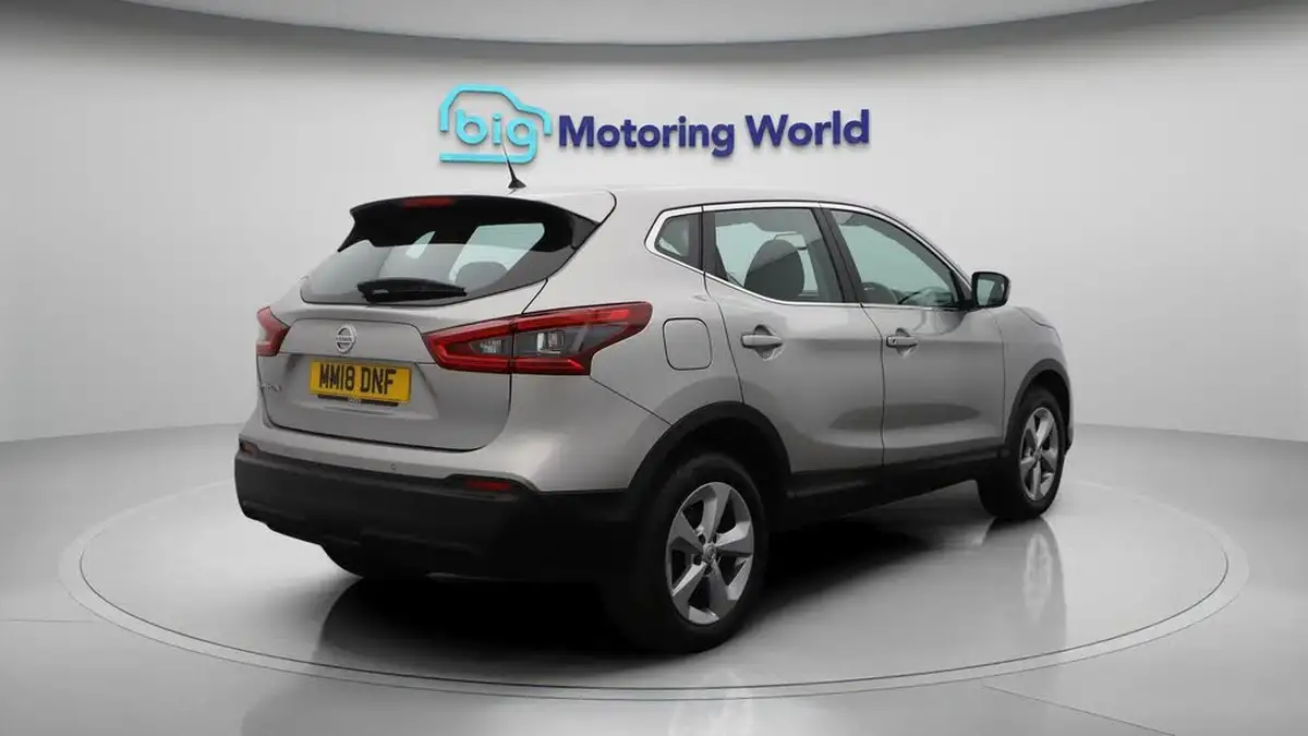 2018-nissan-qashqai-12-dig-t-acenta-big-7