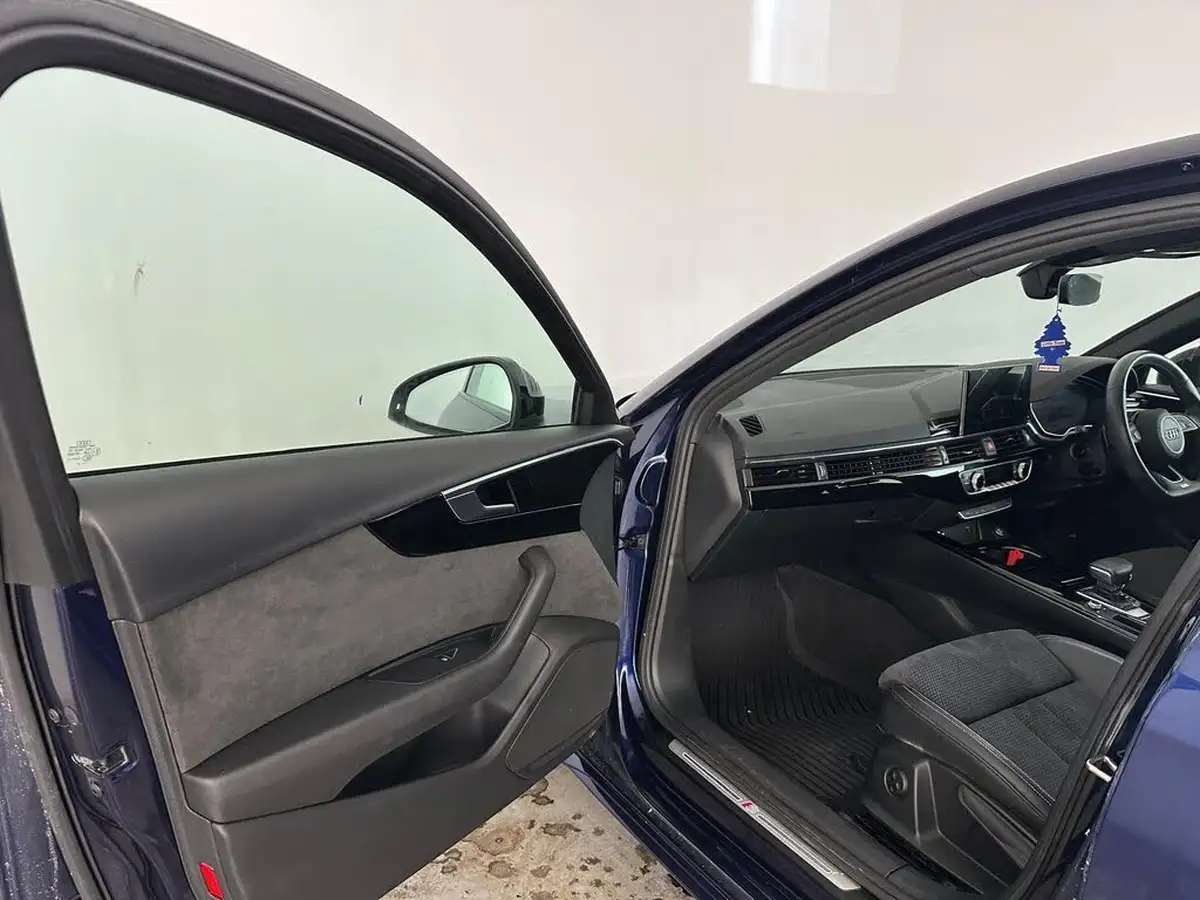 2020-audi-a4-20-35-tdi-black-edition-big-30