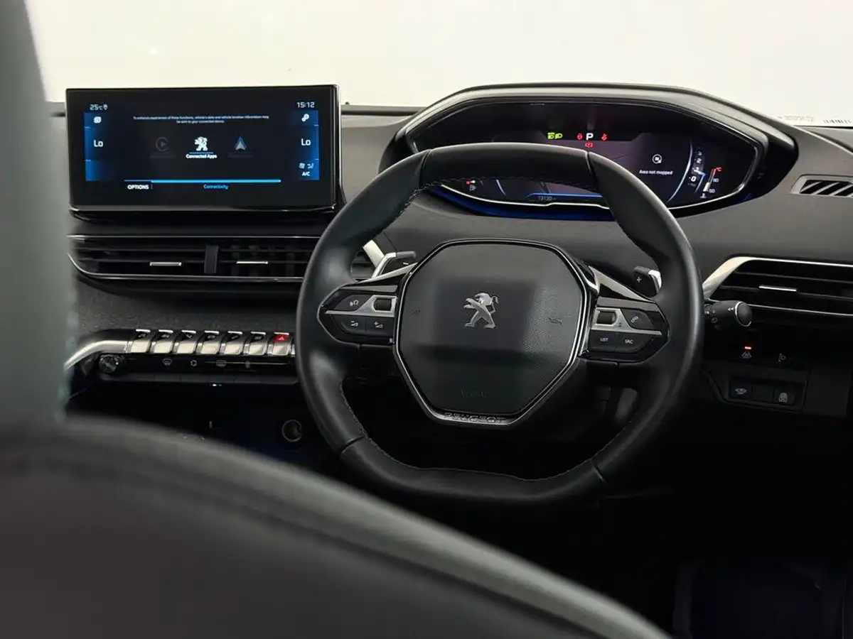 2021-peugeot-3008-suv-12-puretech-allure-premium-eat8-big-21