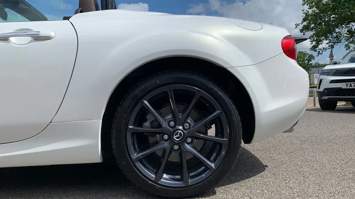 2012-mazda-mx-5-20-venture-edition-big-14