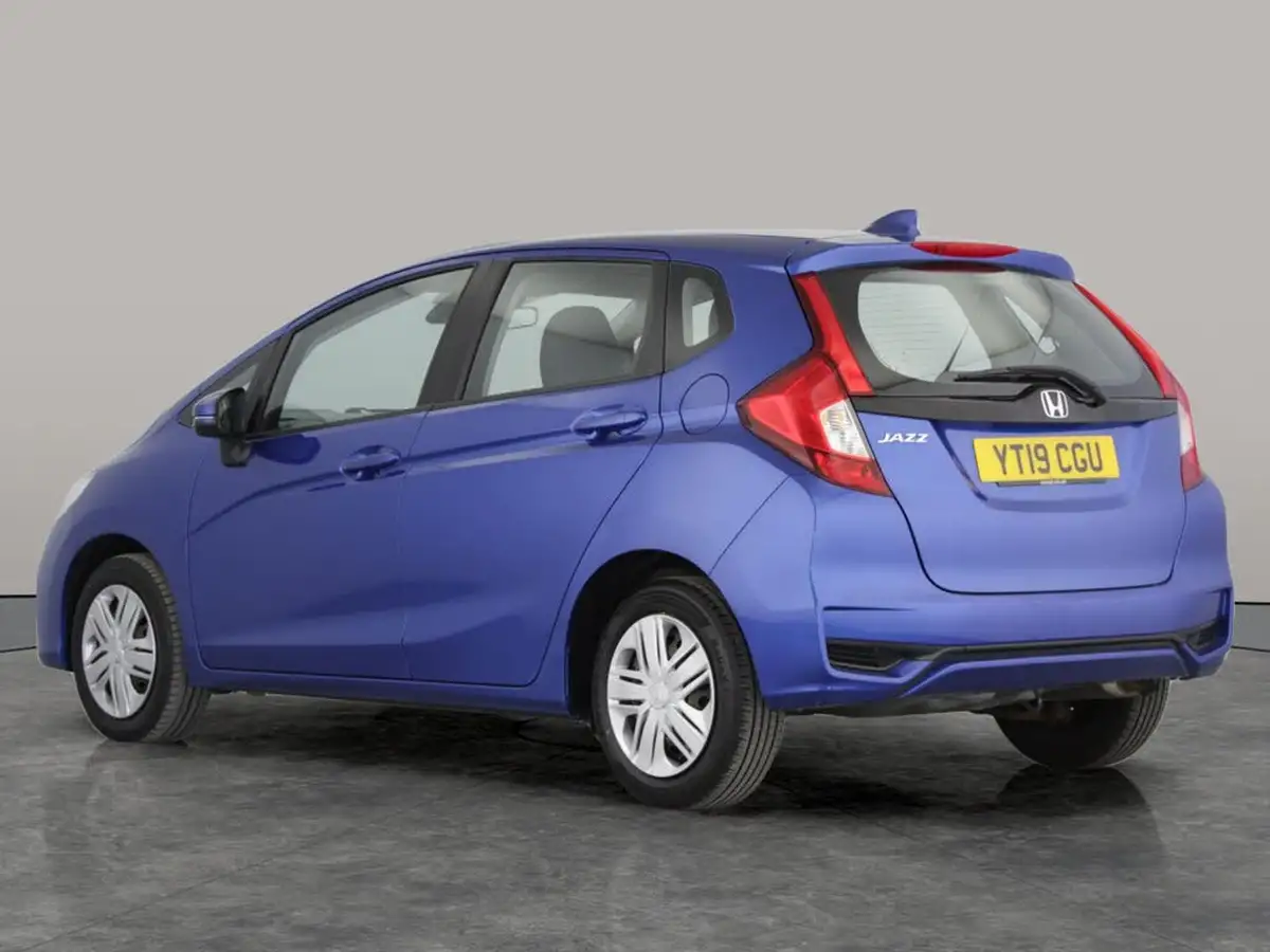 2019-honda-jazz-13-i-vtec-s-big-9