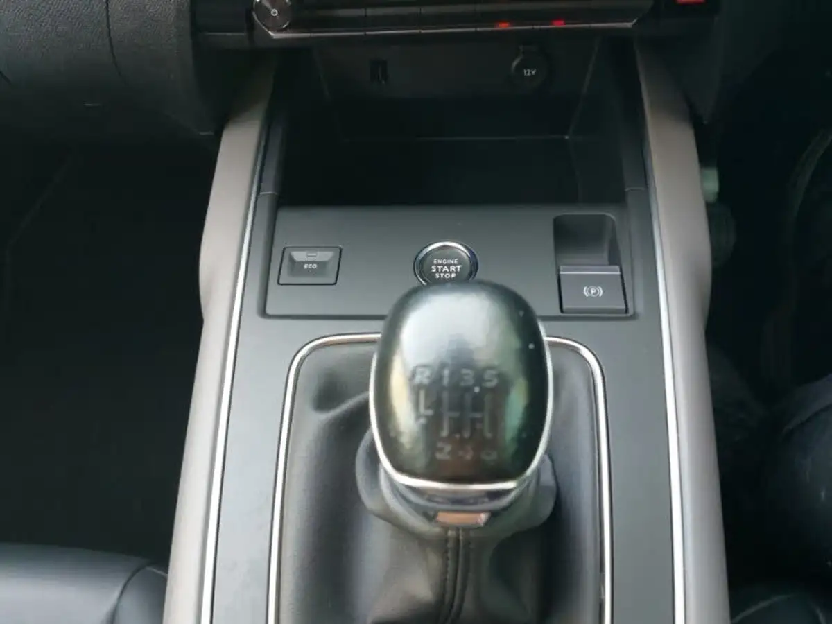 2022-citroen-c5-aircross-12-puretech-shine-ss-big-18