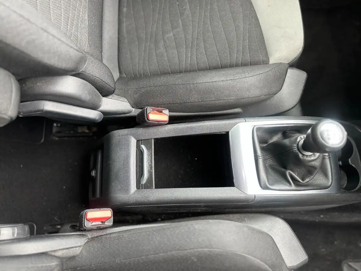 2014-citroen-c4-picasso-16e-hdi-exclusive-big-16