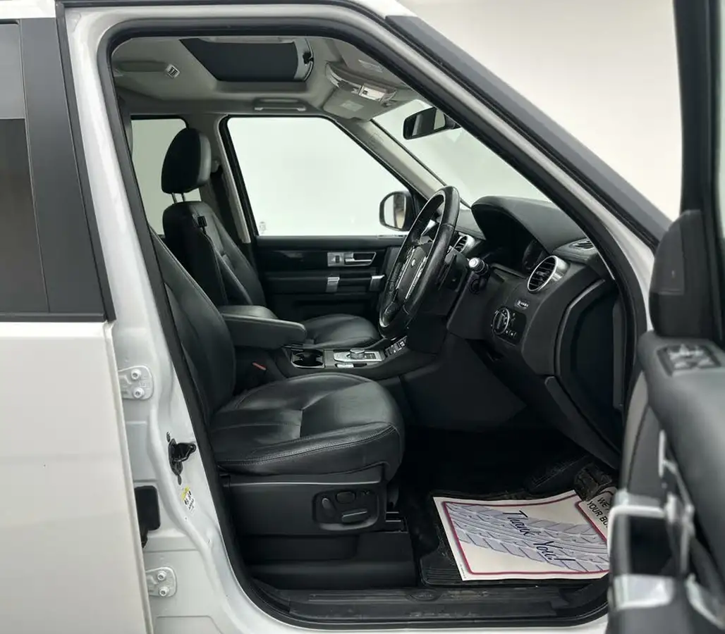 2016-land-rover-discovery-4-30-sd-v6-hse-big-12