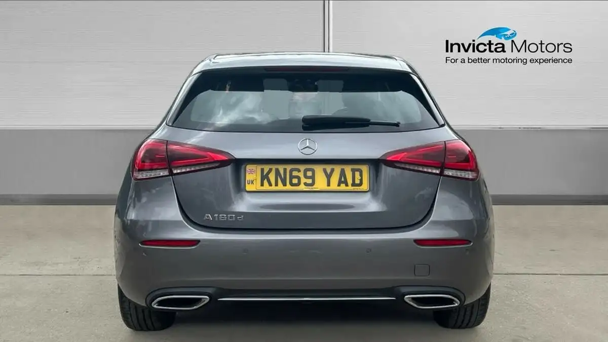 2019-mercedes-benz-a-class-15d-a180d-sport-executive-hatchback-5d-7g-dct-big-3