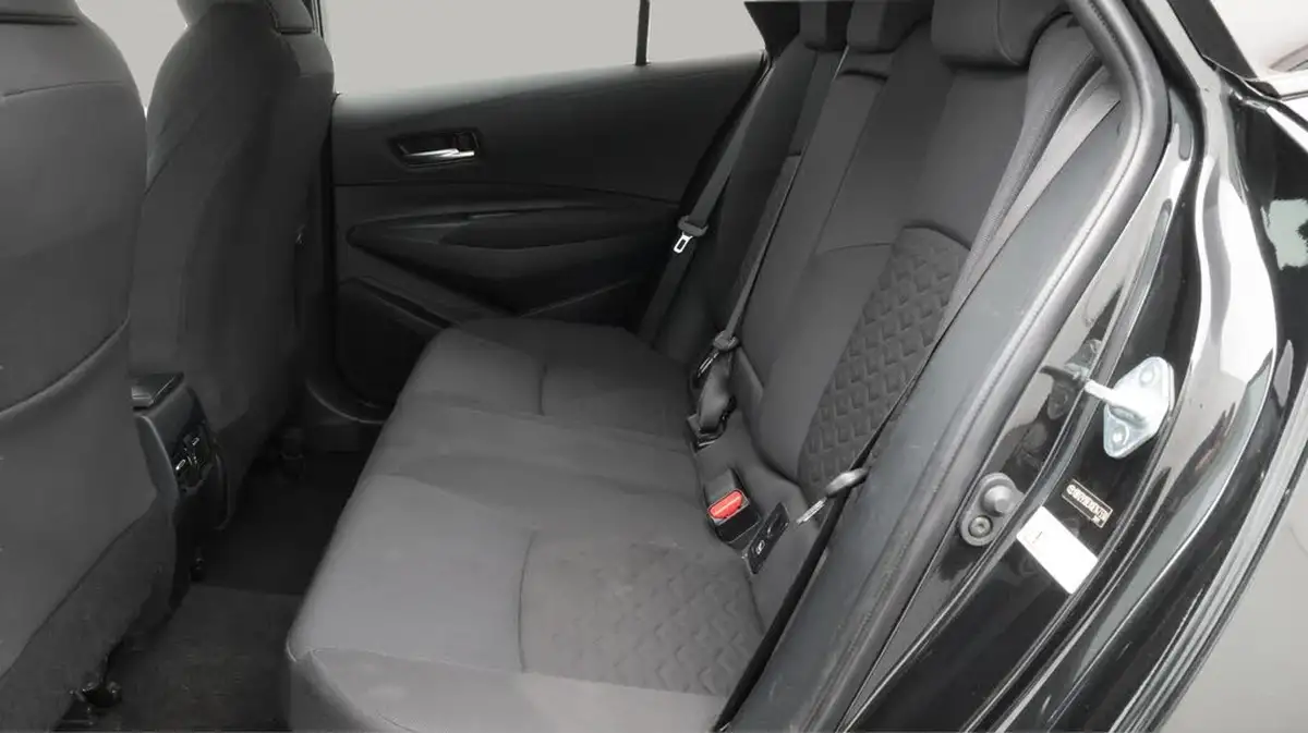 2020-toyota-corolla-18-vvt-i-design-trk-touring-sports-5d-big-15