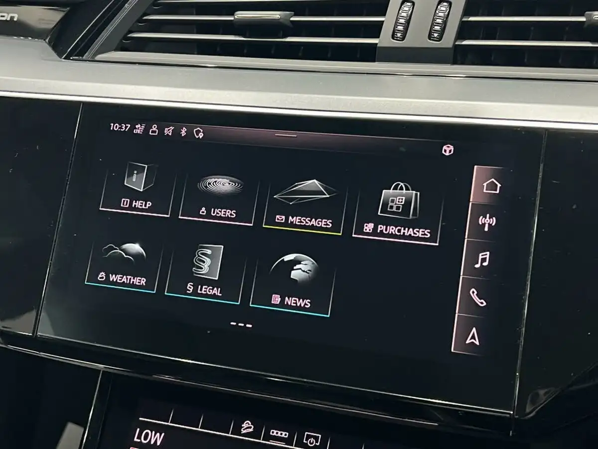 2021-audi-e-tron-50e-technik-station-wagon-big-42