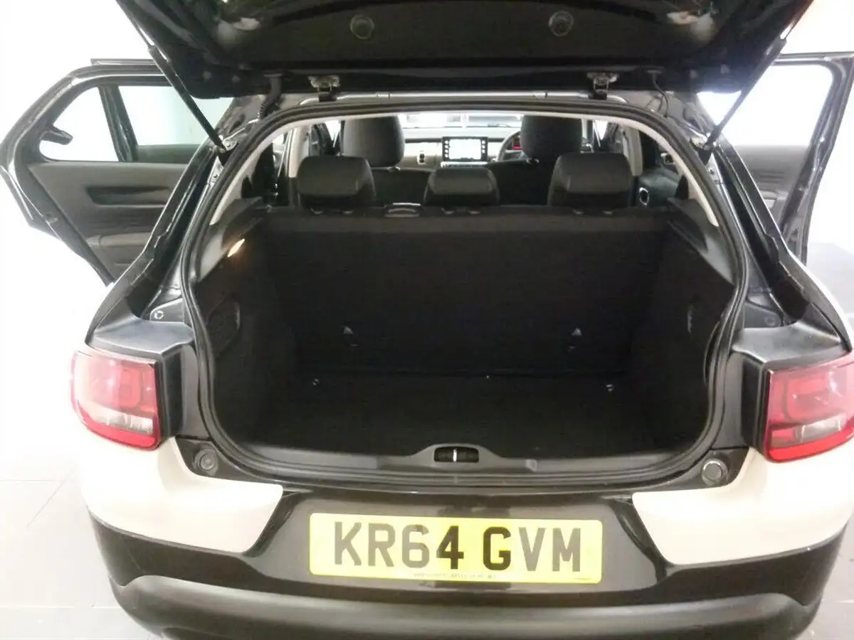 2014-citroen-c4-cactus-16bluehdi-flair-big-19