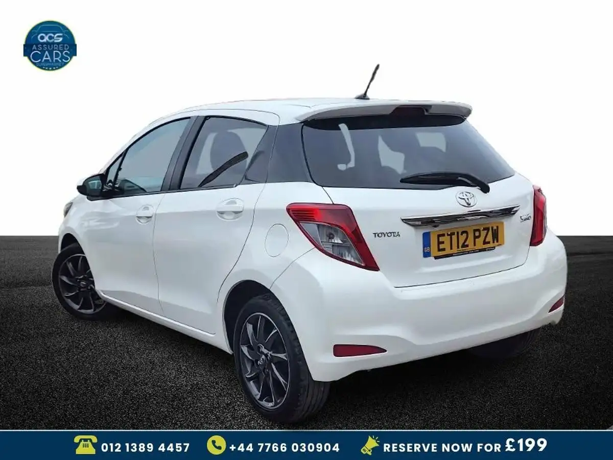 2012-toyota-yaris-133-trend-5d-big-6