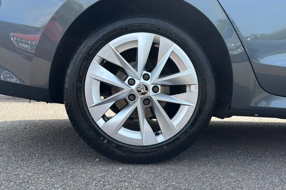 2020-skoda-octavia-15-tsi-se-l-first-edition-estate-big-7