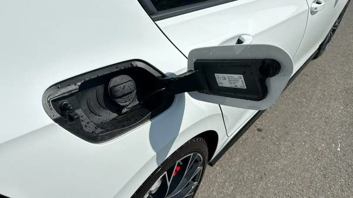 2025-volkswagen-golf-20-tsi-gti-clubsport-big-15