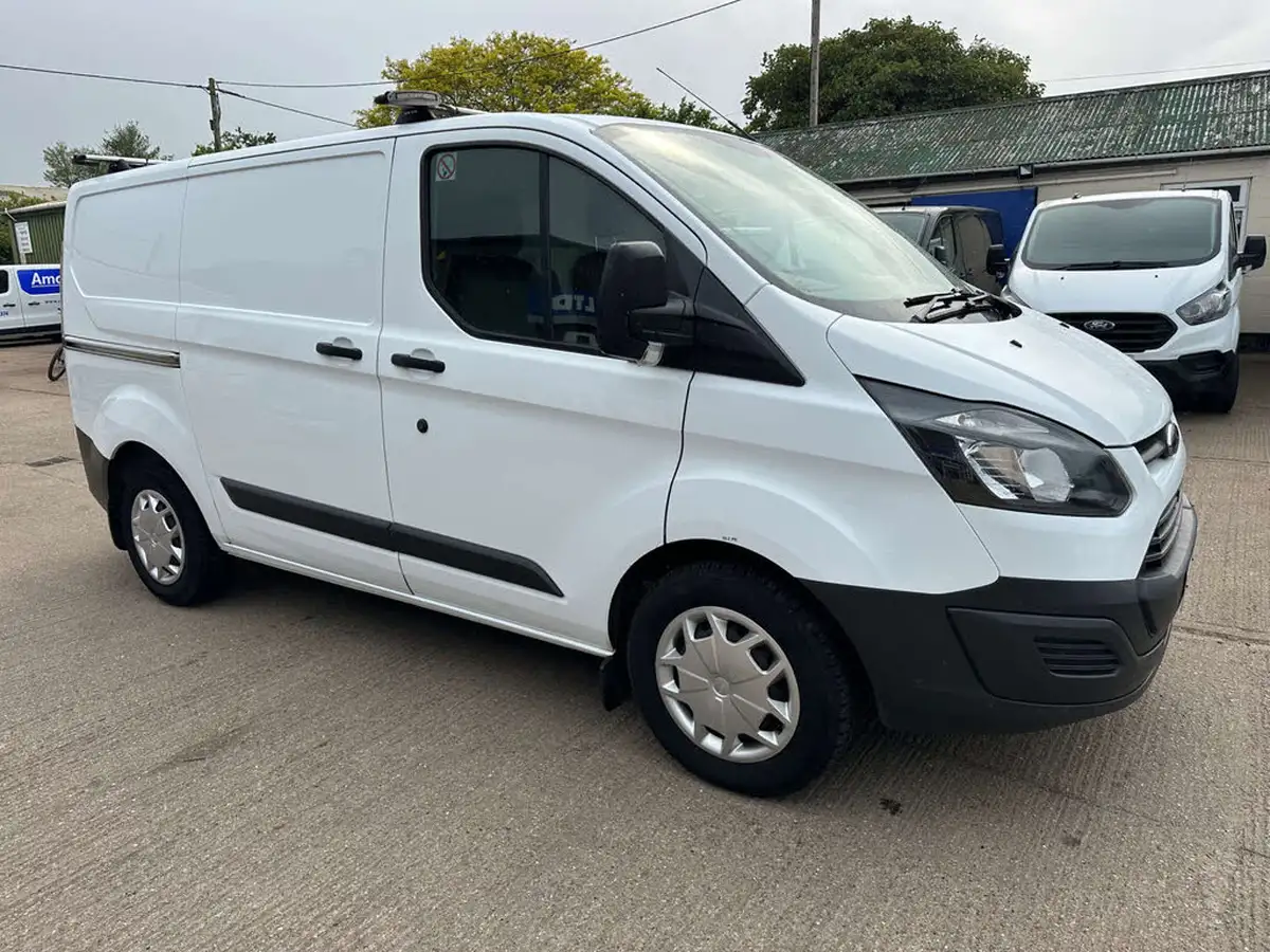 2016-ford-transit-custom-22tdci-310-l1h1-100ps-econetic-panel-van-big-10