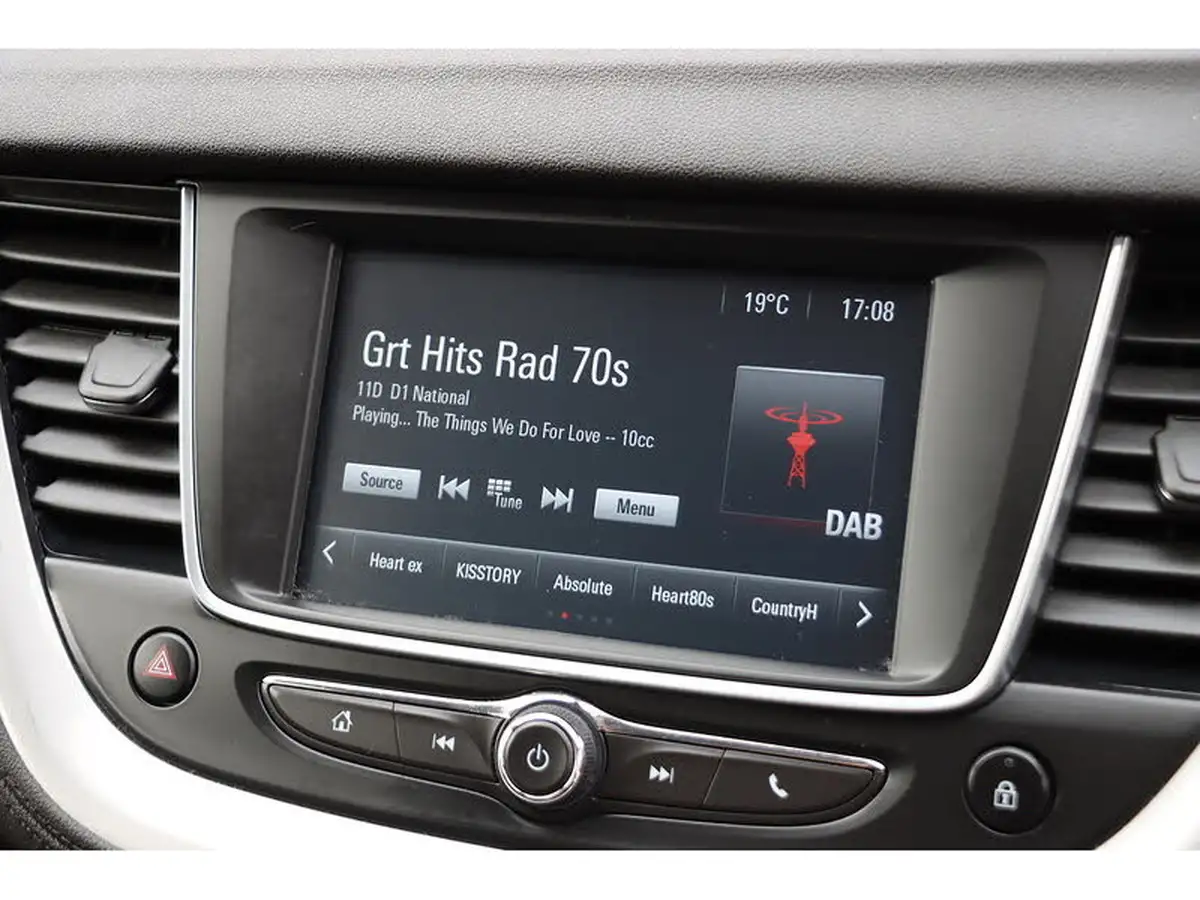 2019-vauxhall-grandland-x-12-se-ss-big-36