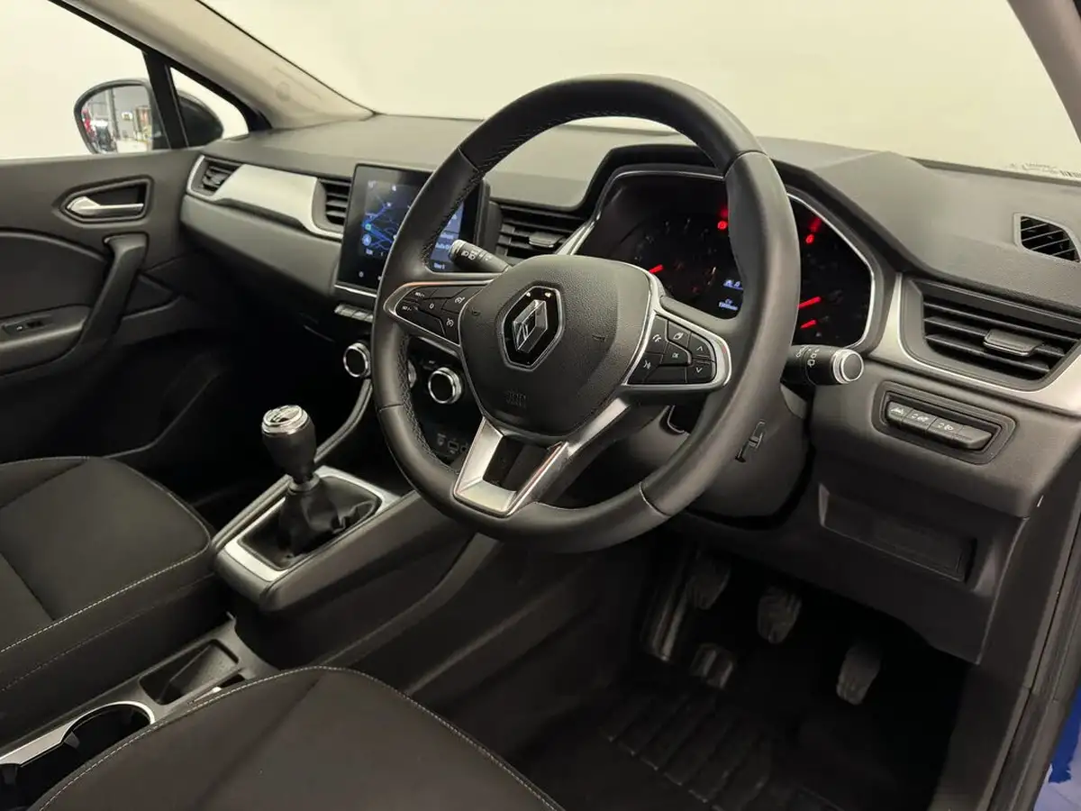 2021-renault-captur-10-tce-iconic-90ps-big-19