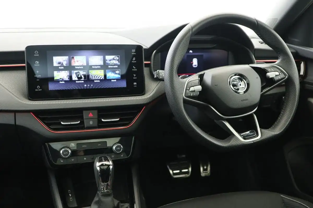 2024-skoda-scala-10-tsi-monte-carlo-116ps-dsg-big-1