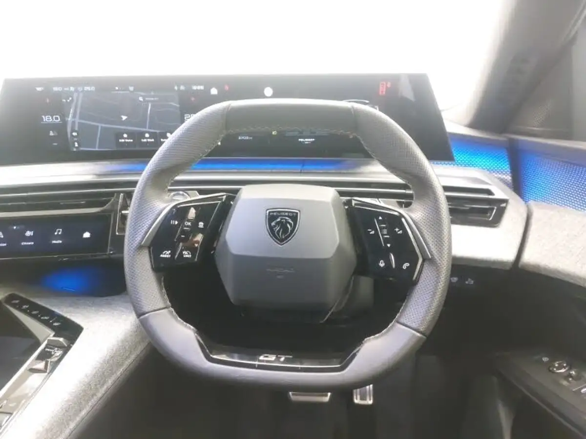 2024-peugeot-3008-suv-12-puretech-gt-136ps-hybrid-e-dsc6-big-6