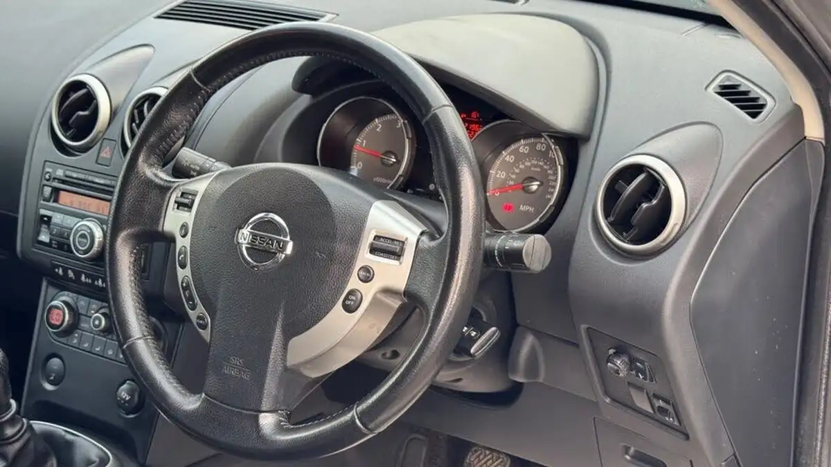 2009-nissan-qashqai-15td-acenta-big-19