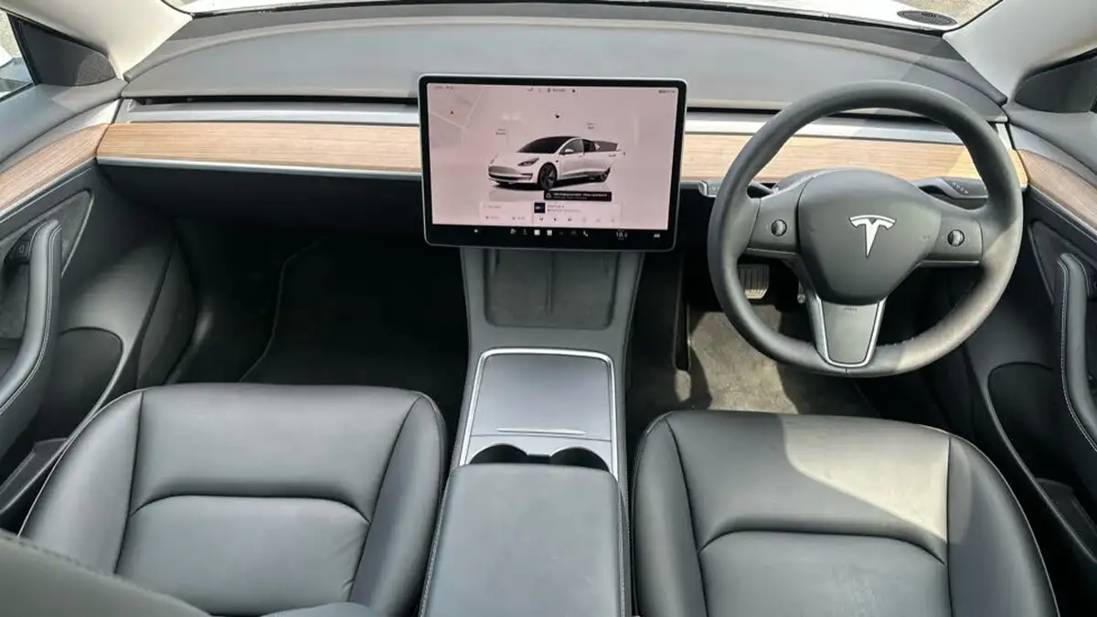 2023-tesla-model-3-e-rwd-241bhp-big-5