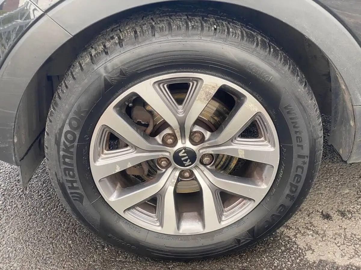 2016-kia-sportage-16-gdi-2-133bhp-big-23