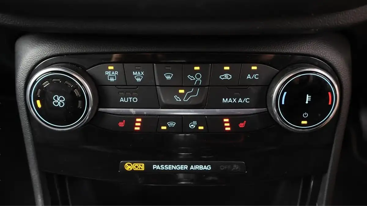 2022-ford-puma-suv-10-st-line-design-155ps-big-12