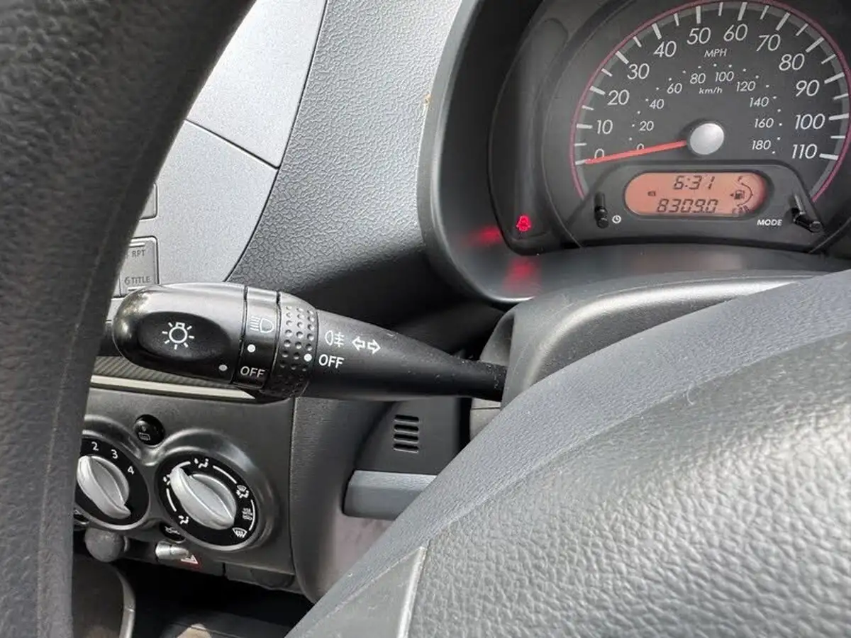 2014-suzuki-alto-10-sz-big-25