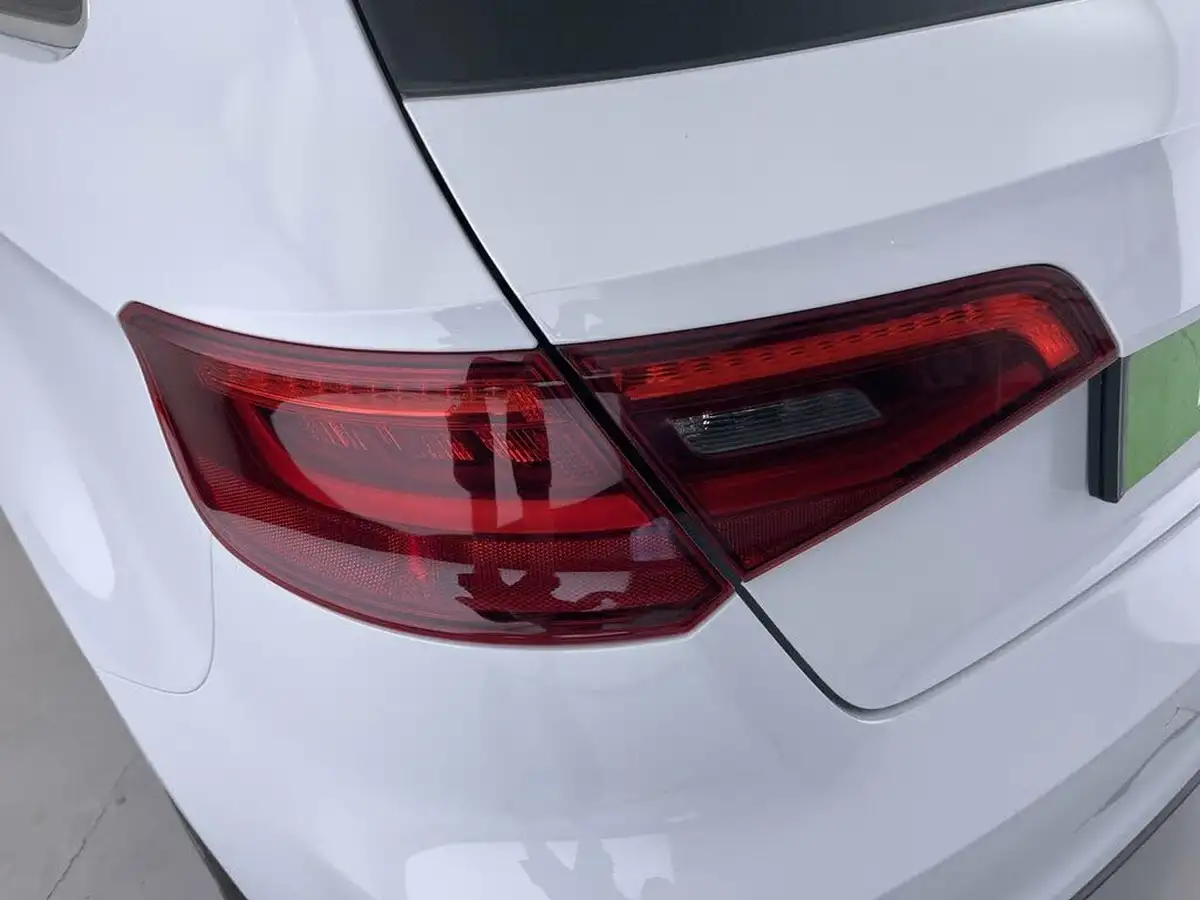 2014-audi-a3-20-tdi-s-line-150ps-sportback-5d-1968cc-big-19