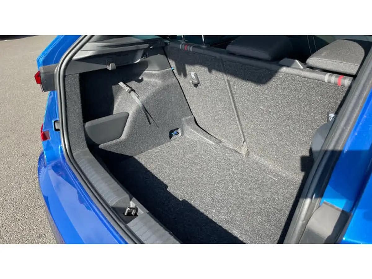 2025-skoda-kamiq-10-tsi-monte-carlo-116ps-dsg-big-42