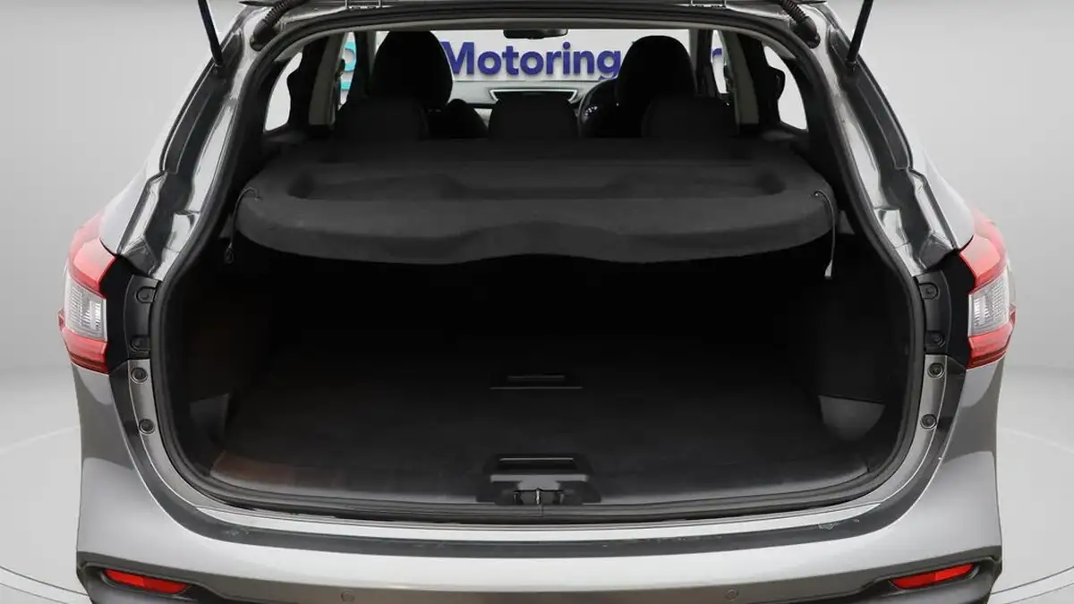 2019-nissan-qashqai-13-dig-t-n-connecta-160ps-propilotheat-pack-dct-big-17