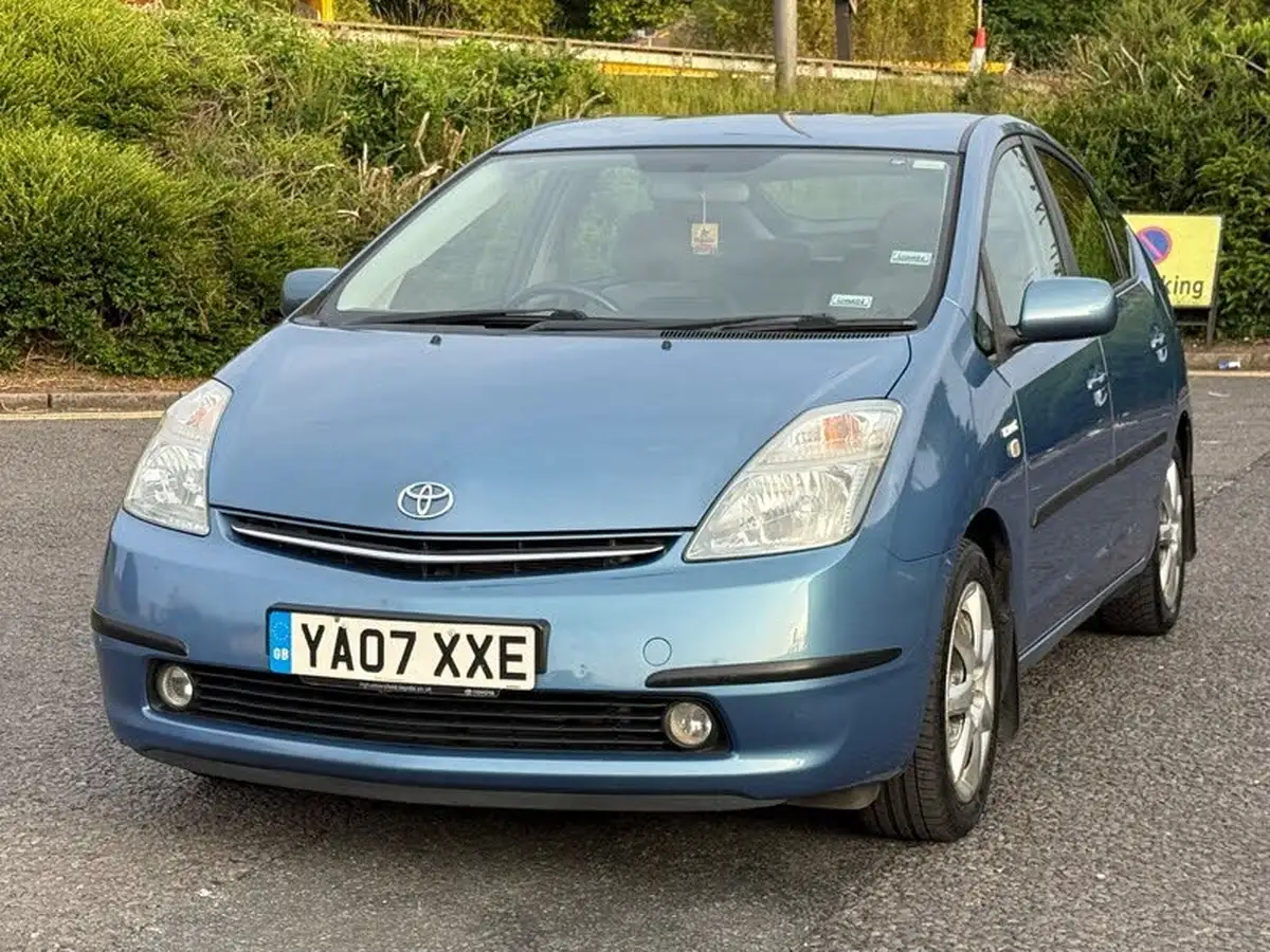 2007-toyota-prius-15-vvt-i-t-spirit-big-21