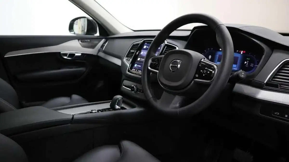 2023-volvo-xc90-20-t8-plus-big-9