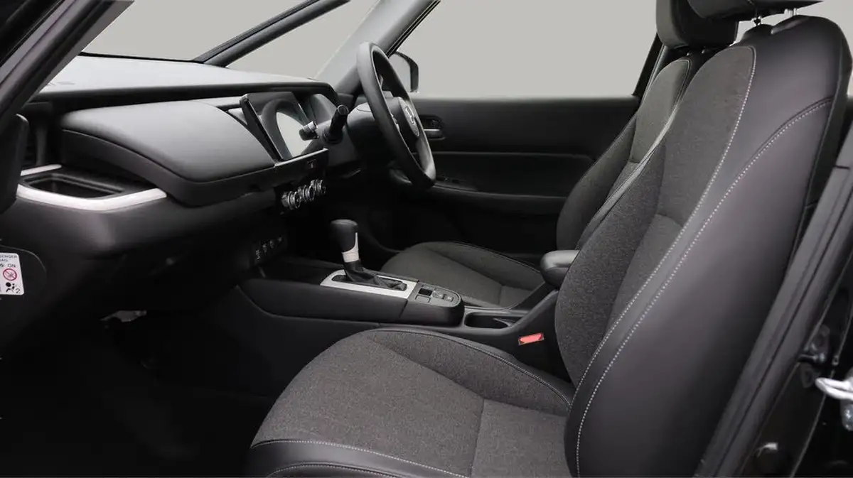 2022-honda-jazz-15-i-mmd-sr-109ps-big-14