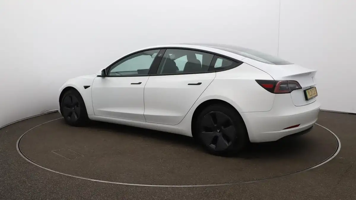 2021-tesla-model-3-e-long-range-4x4-big-36