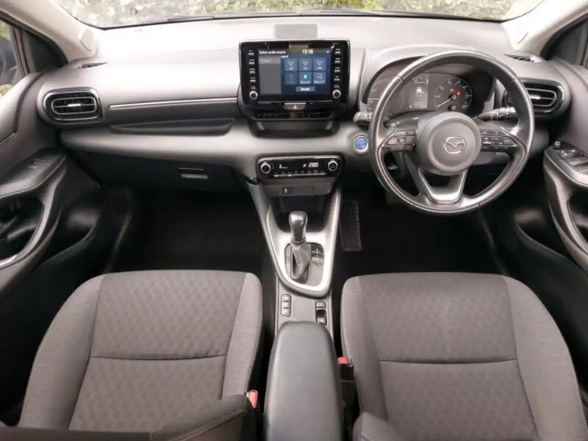 2022-mazda-mazda2-15-agile-big-2