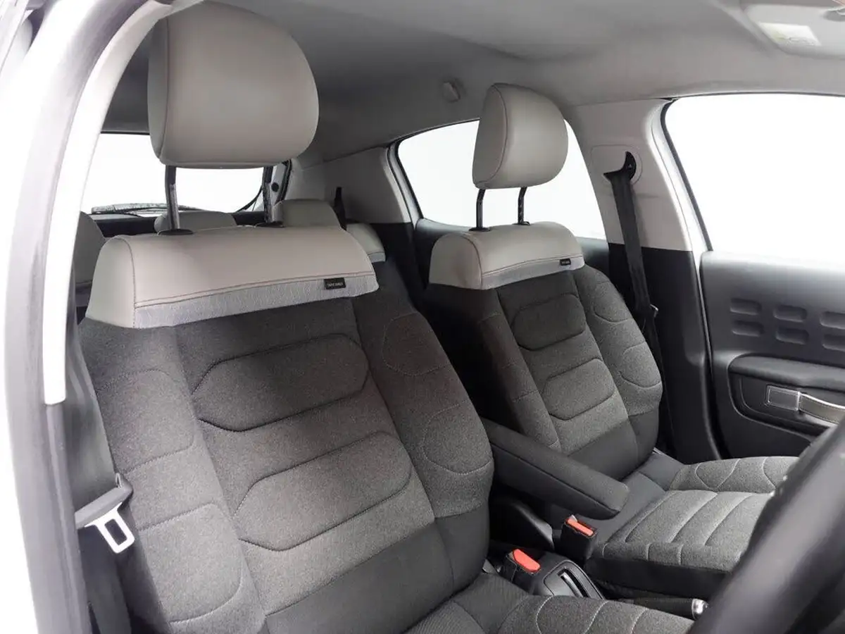 2022-citroen-c3-12-puretech-saint-james-83ps-big-1