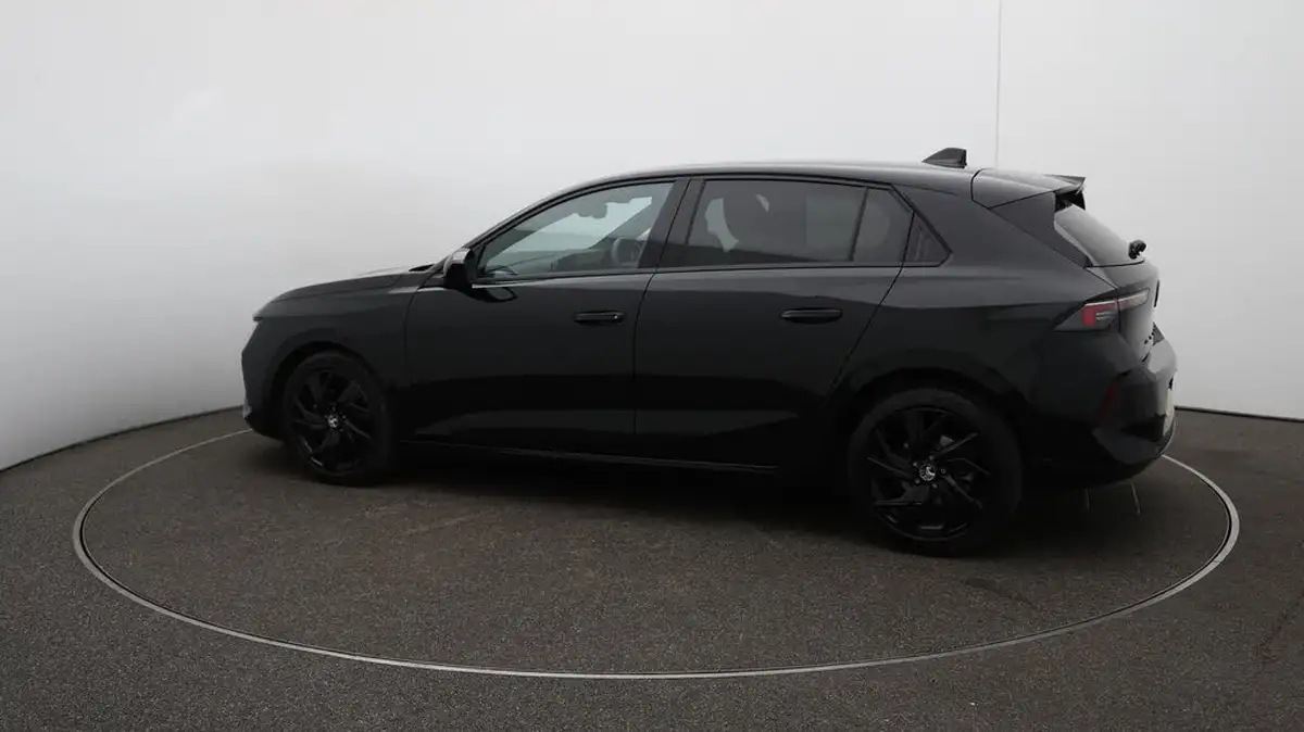 2023-vauxhall-astra-12-turbo-gs-hatchback-auto-big-39