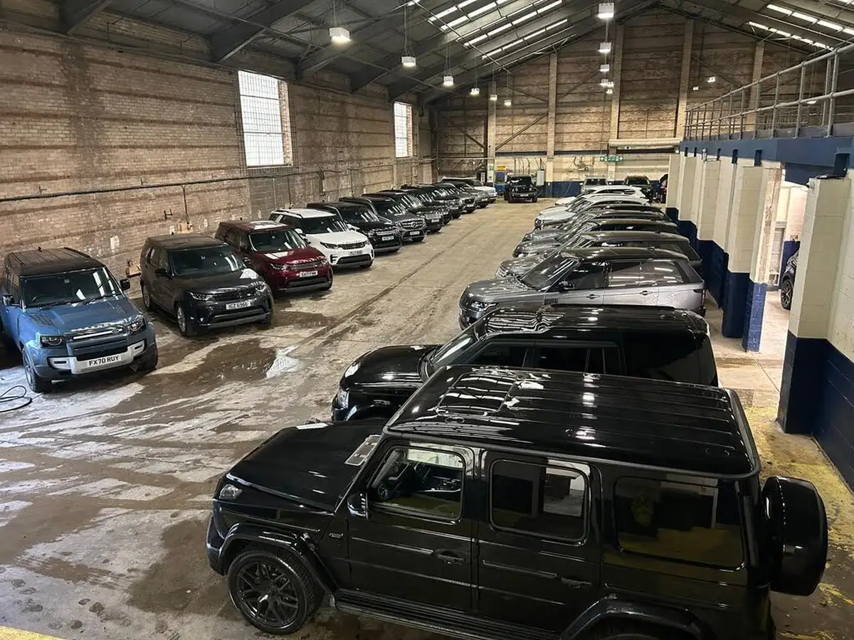 2021-land-rover-discovery-30-d300-r-dynamic-se-big-53