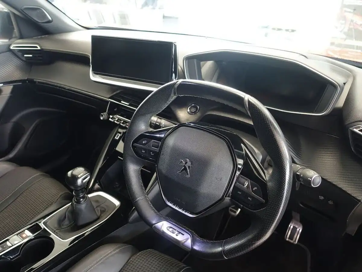 2021-peugeot-2008-suv-15-bluehdi-gt-big-2