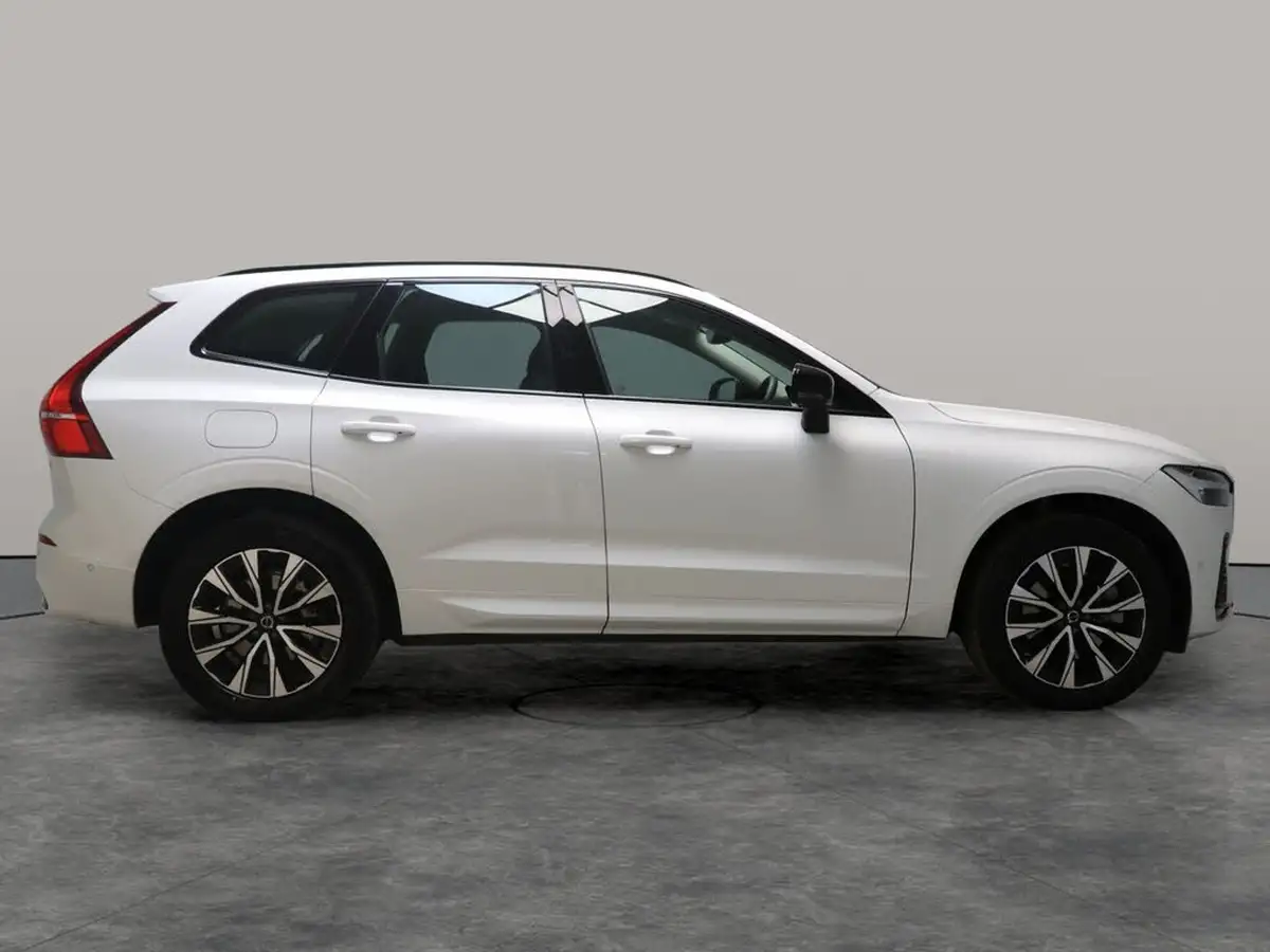 2024-volvo-xc60-20-b5-plus-big-11