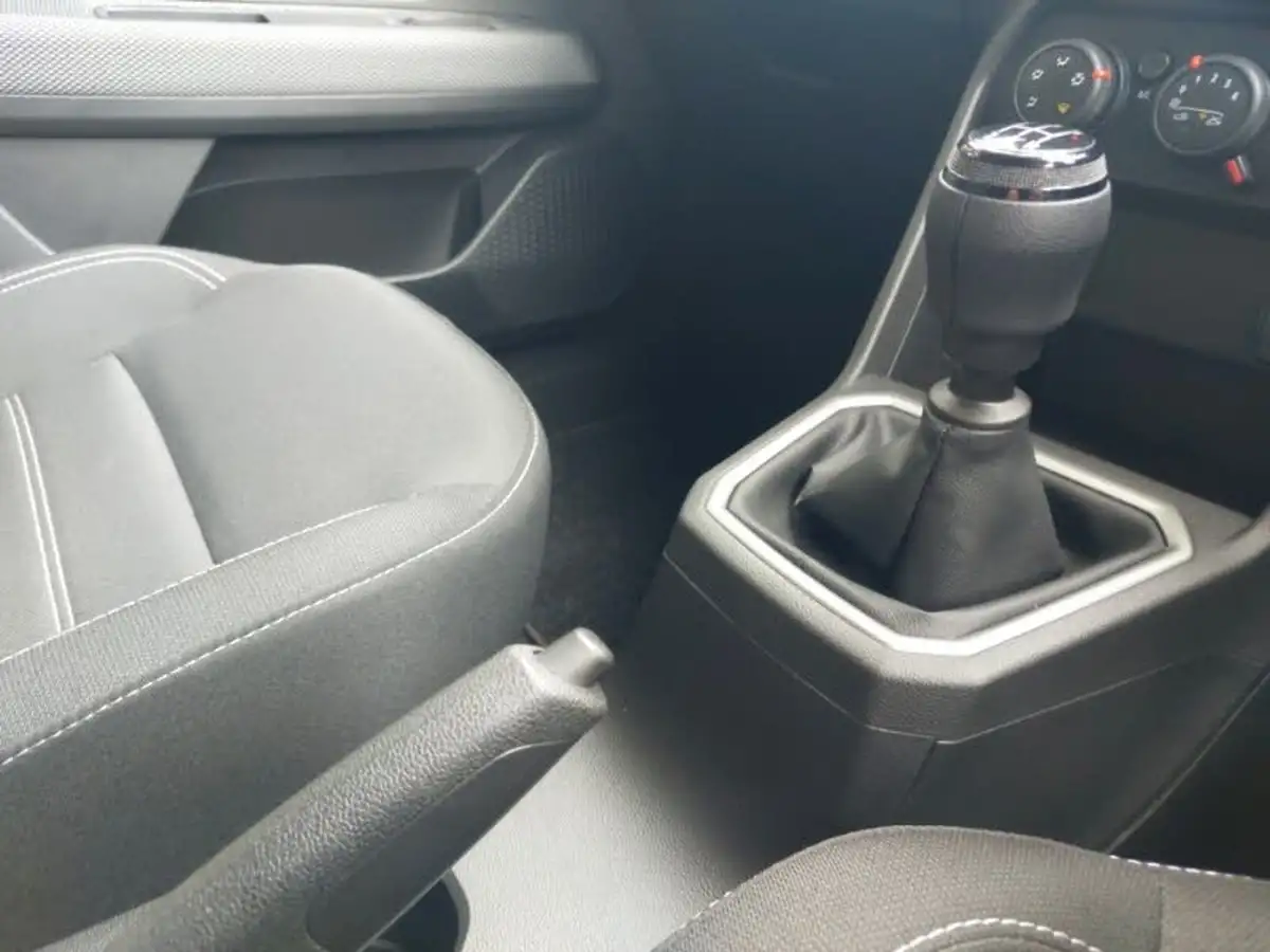 2023-dacia-sandero-10-tce-expression-90bhp-big-16