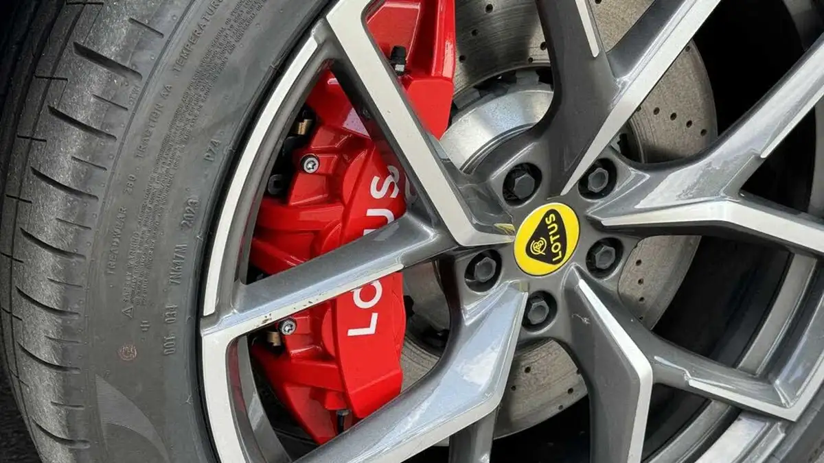 2024-lotus-eletre-e-s-big-5