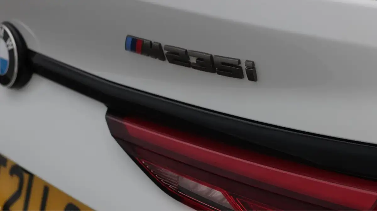 2021-bmw-2-series-20-m235i-xdrive-big-22